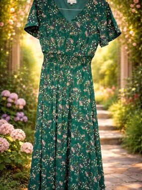 Green Floral V-Neck Maxi Dress with Smocked Waist